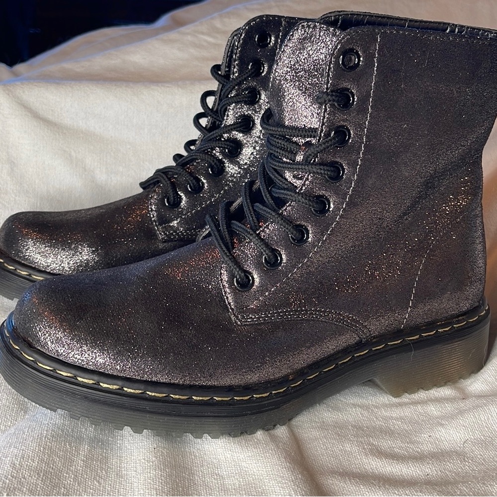 Charles Albert Metallic Foiled Combat Boots Women’s. Size 7
